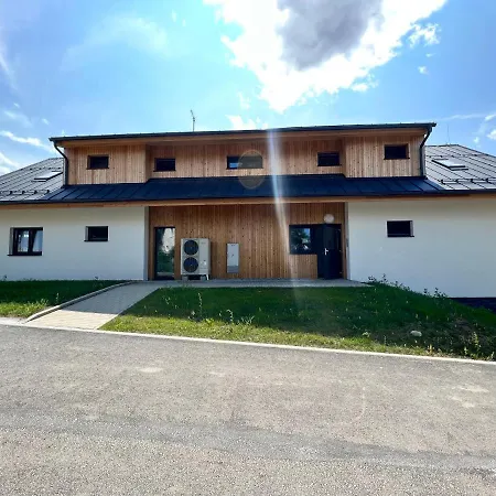 Roda1 Male Lipno Černá v Pošumaví
